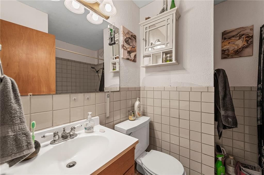 1223 N Pleasant Street — photo 13
