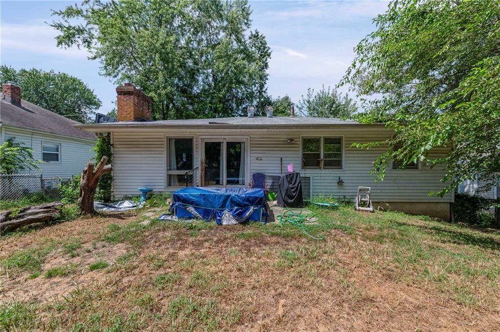 1223 N Pleasant Street — photo 21