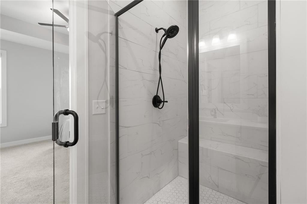 Photo 23 of 40 - 18913 Ocheltree Street