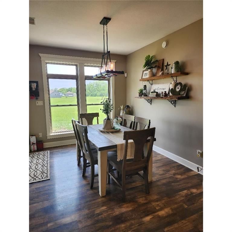 1605 N 1037 Road — photo 9