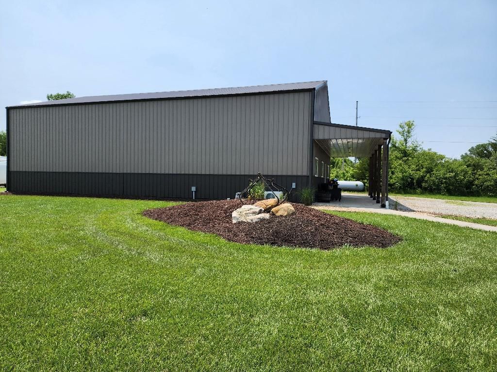 1605 N 1037 Road — photo 14