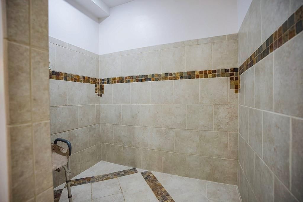 851 NW 1661st Road — photo 34
