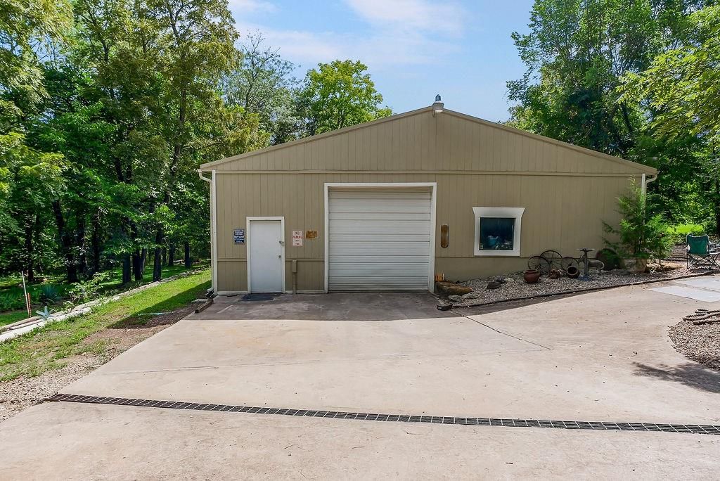 851 NW 1661st Road — photo 43
