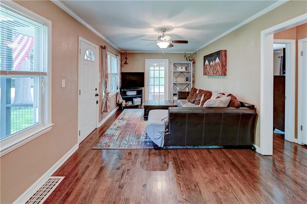 Photo 7 of 41 - 9217 E 69th Street