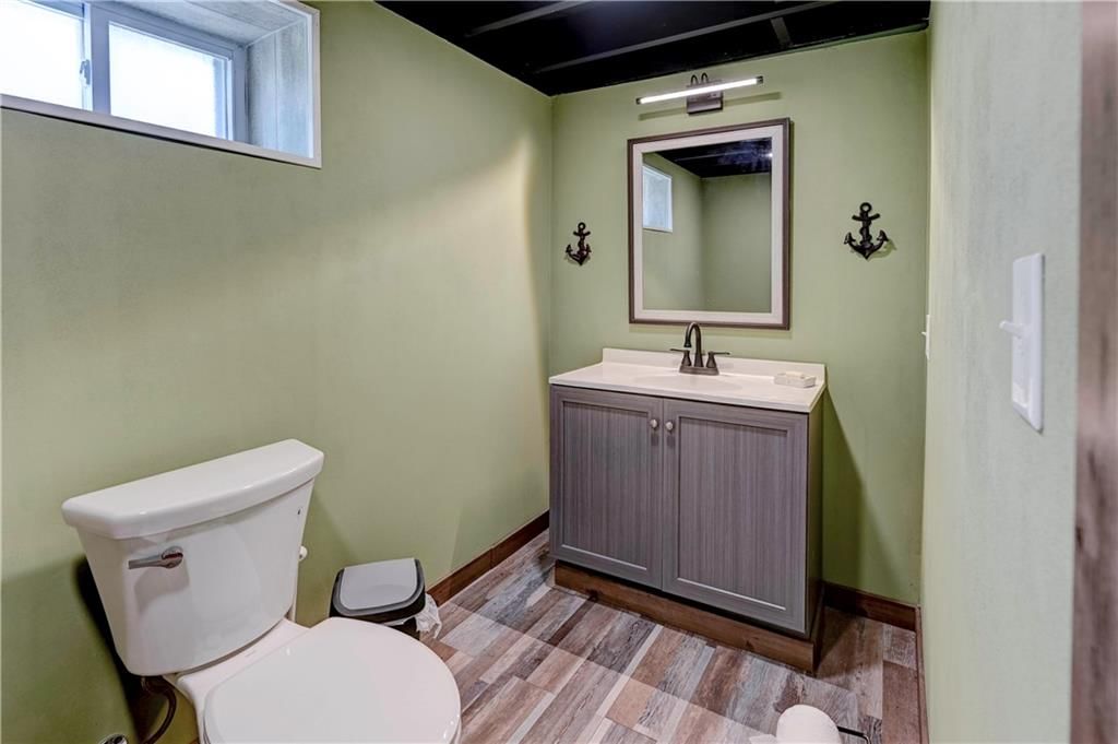 Photo 21 of 41 - 9217 E 69th Street