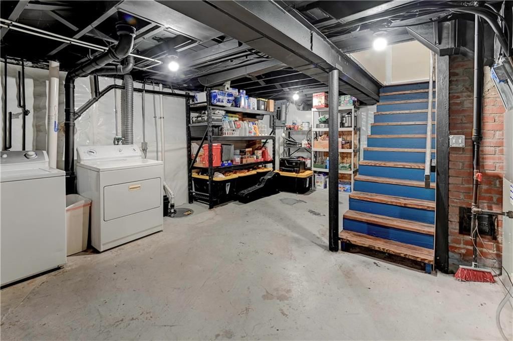 Photo 23 of 41 - 9217 E 69th Street