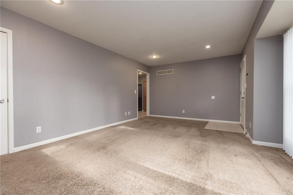 2326 N 73rd Terrace — photo 5