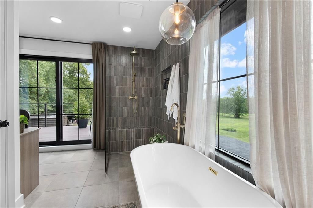 2501 M 291 Highway — photo 50