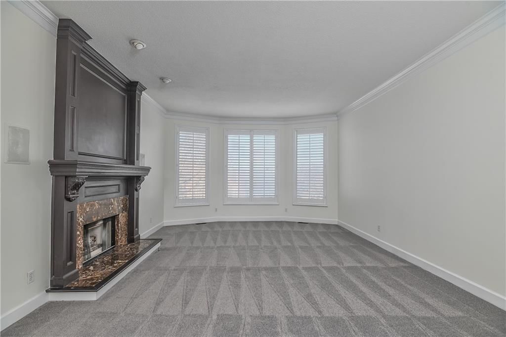 Photo 9 of 50 - 3540 W 153rd Terrace
