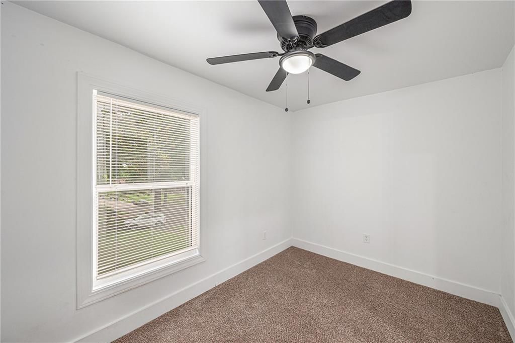 1820 E 55th Street — photo 14