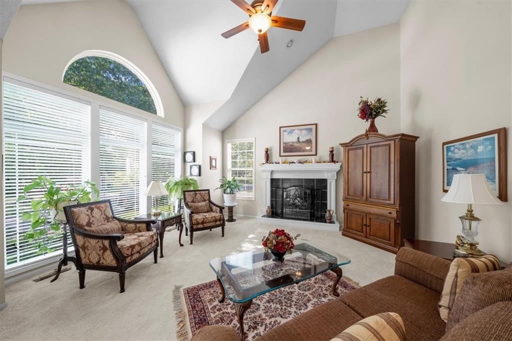5161 Roundtree Street — photo 2