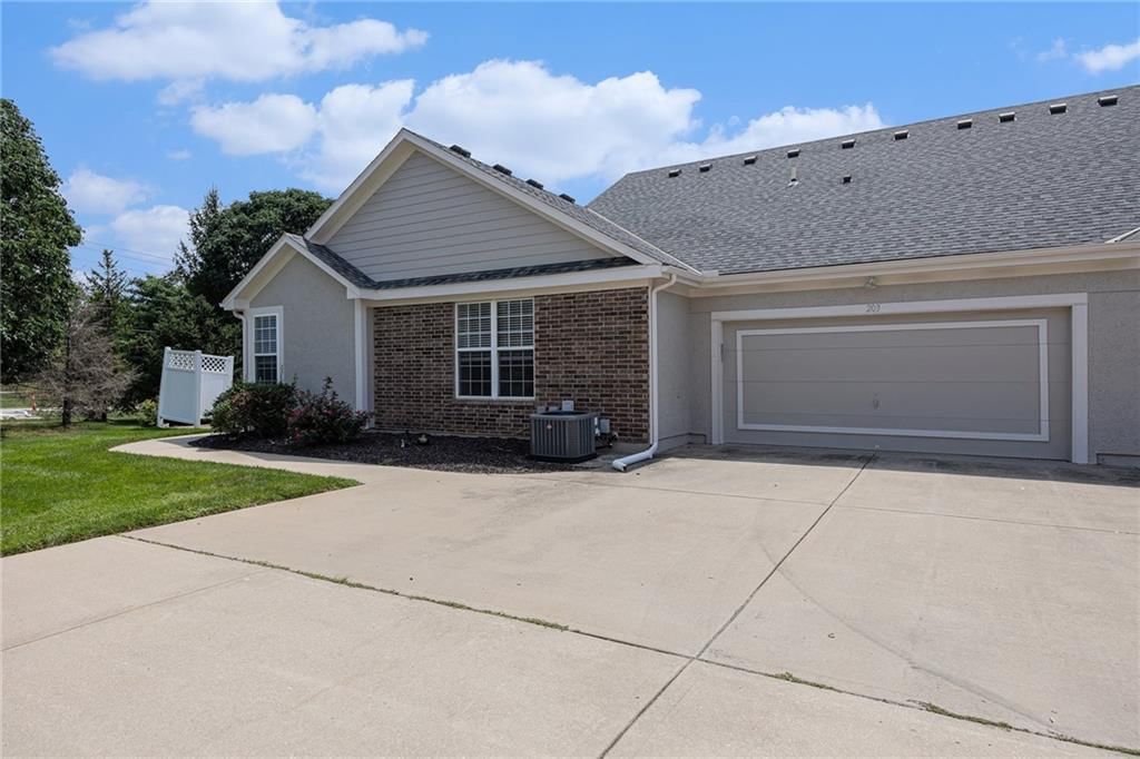 12001 S Tallgrass Drive — photo 1