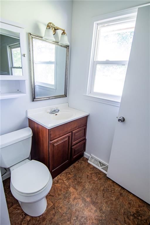 268 HOLIDAY Drive — photo 14