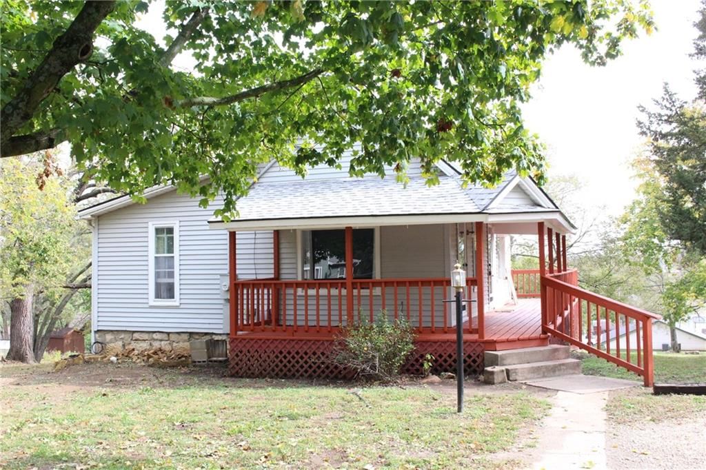 326 Isacks Street — photo 4