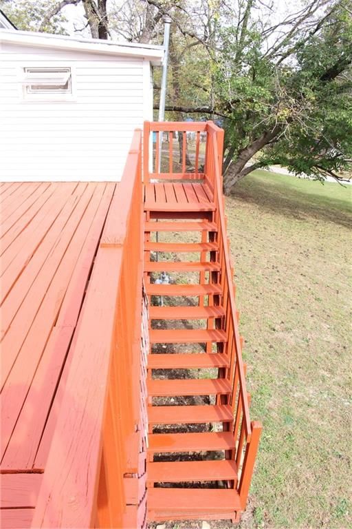 326 Isacks Street — photo 9