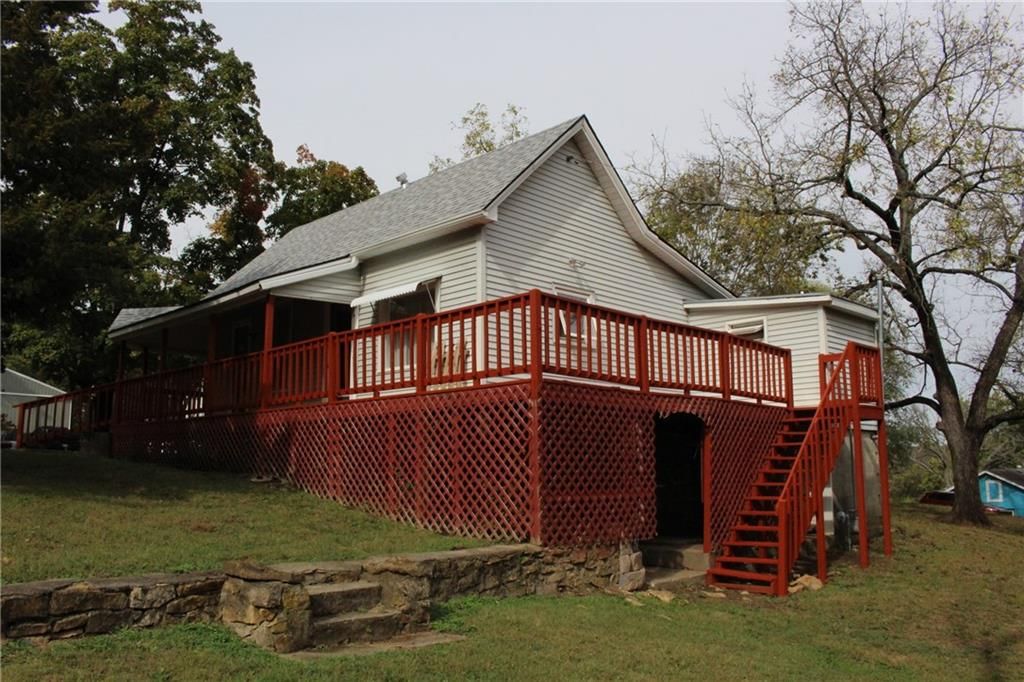 326 Isacks Street — photo 11