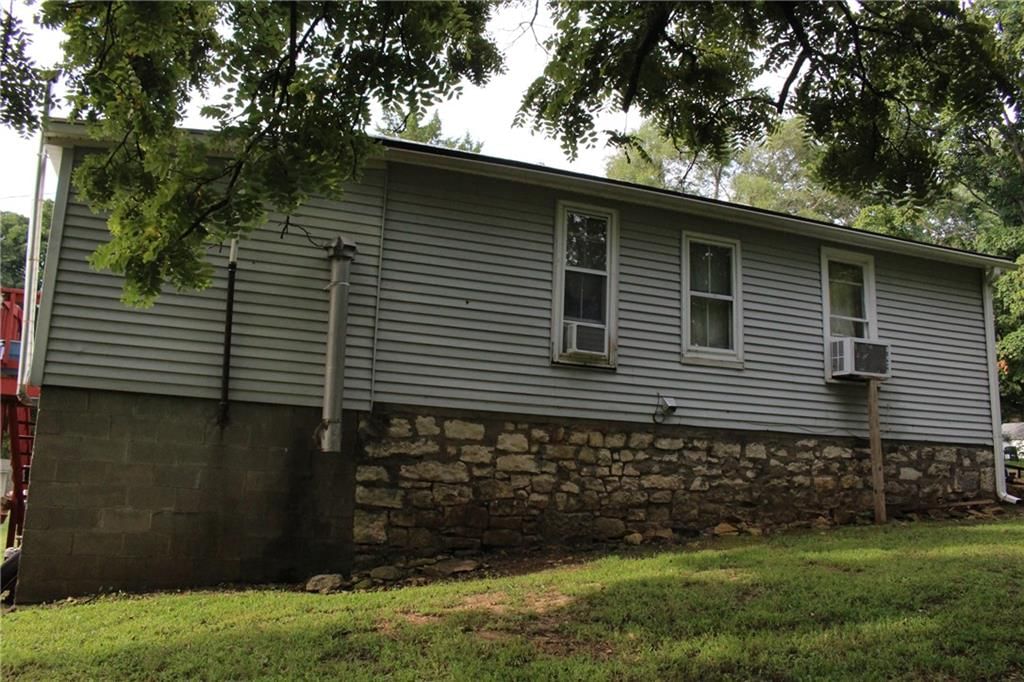326 Isacks Street — photo 13
