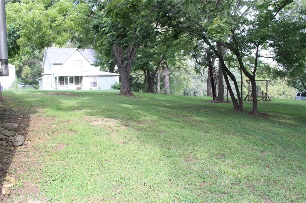 326 Isacks Street — photo 14