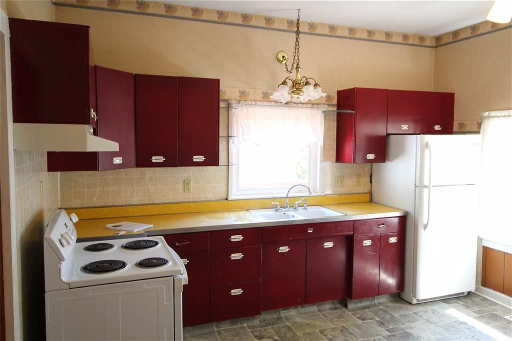 326 Isacks Street — photo 26