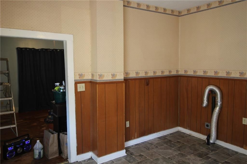 326 Isacks Street — photo 29