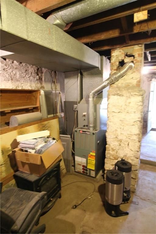326 Isacks Street — photo 38
