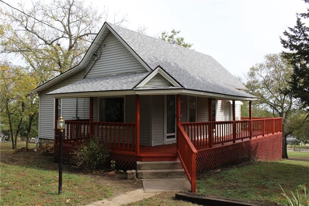 326 Isacks Street — photo 47