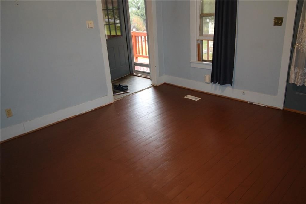 326 Isacks Street — photo 57