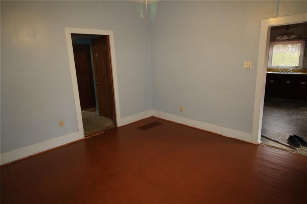 326 Isacks Street — photo 58