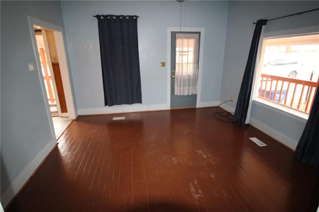 326 Isacks Street — photo 63