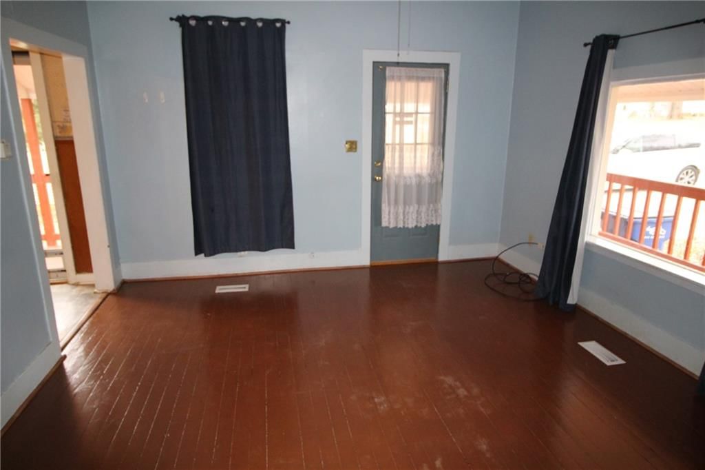 326 Isacks Street — photo 64
