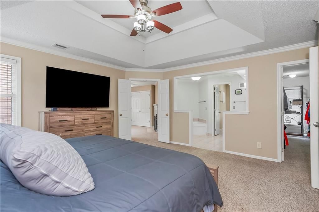 Photo 19 of 34 - 8600 W 153rd Street
