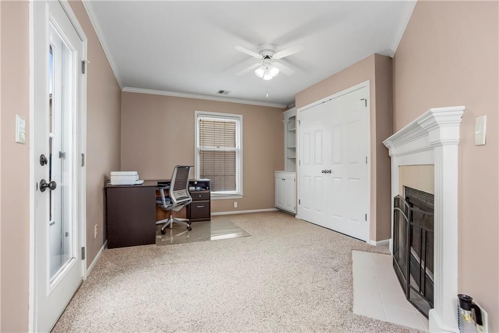 Photo 23 of 34 - 8600 W 153rd Street