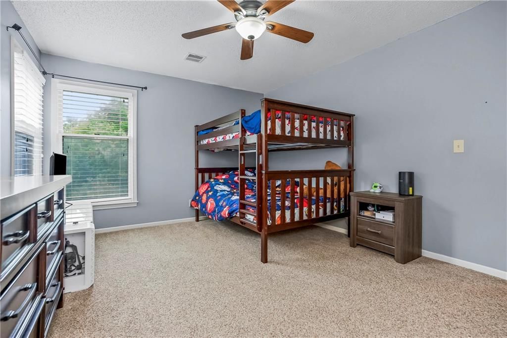 Photo 26 of 34 - 8600 W 153rd Street