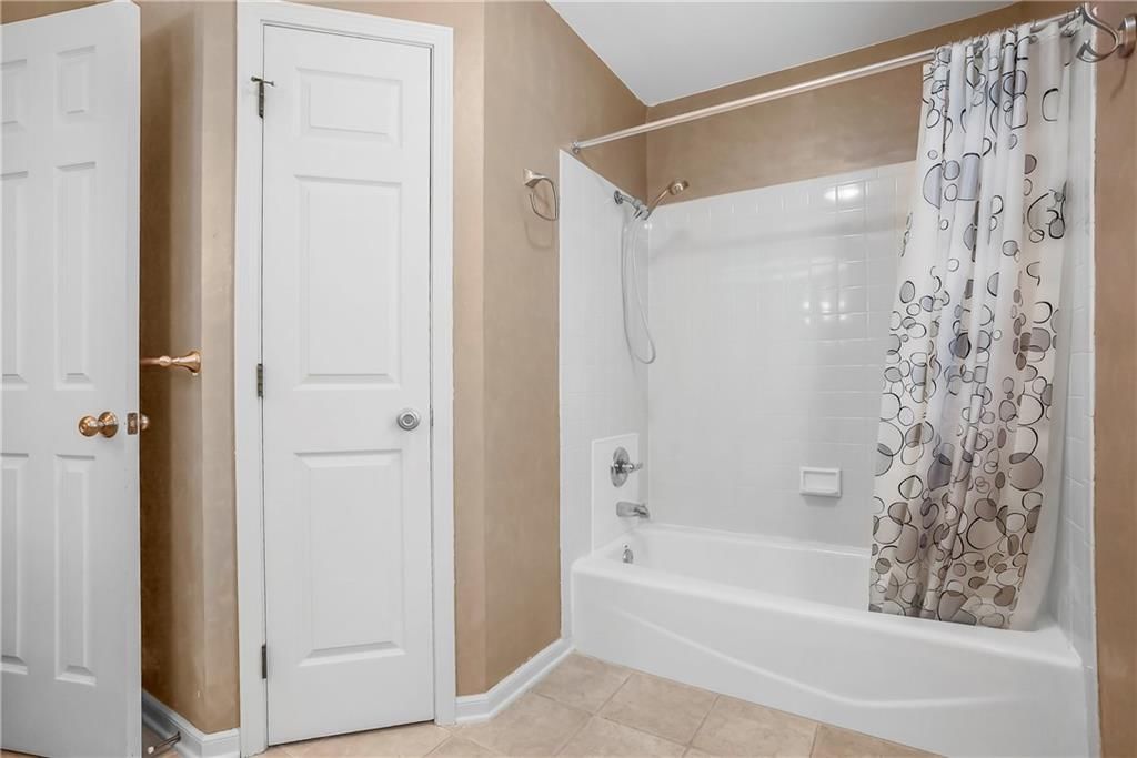 Photo 29 of 34 - 8600 W 153rd Street