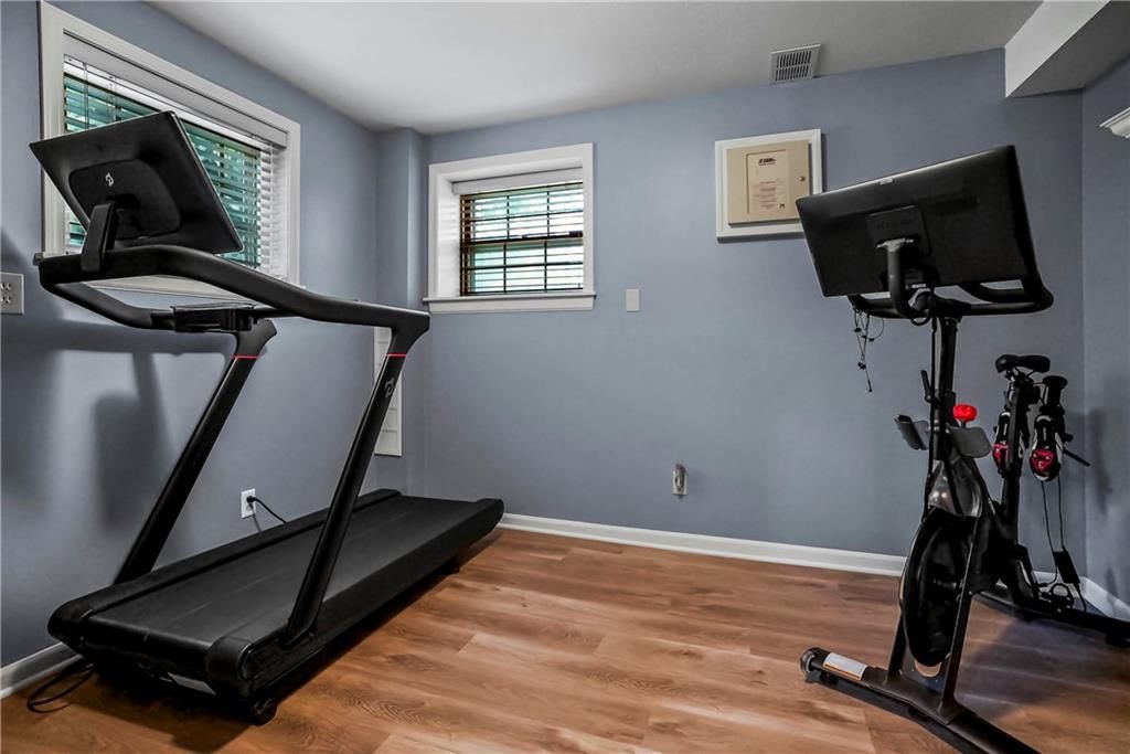 Photo 32 of 34 - 8600 W 153rd Street