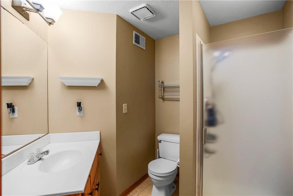 Photo 33 of 34 - 8600 W 153rd Street