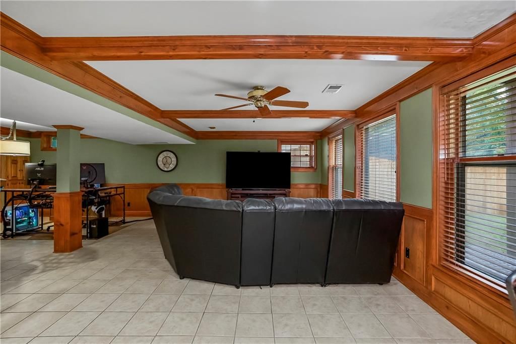 Photo 34 of 34 - 8600 W 153rd Street