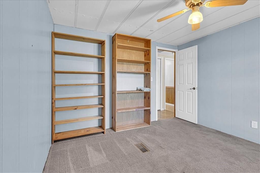 1143 NE Highway 69 N/A — photo 21