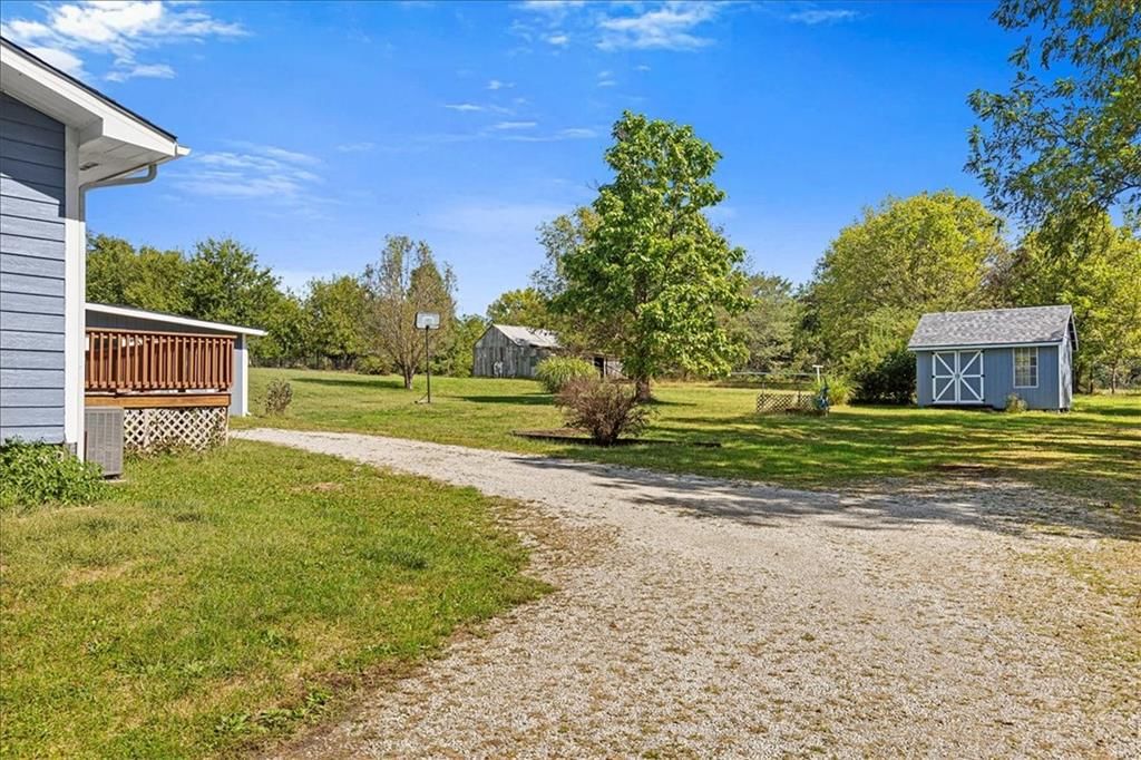1143 NE Highway 69 N/A — photo 35