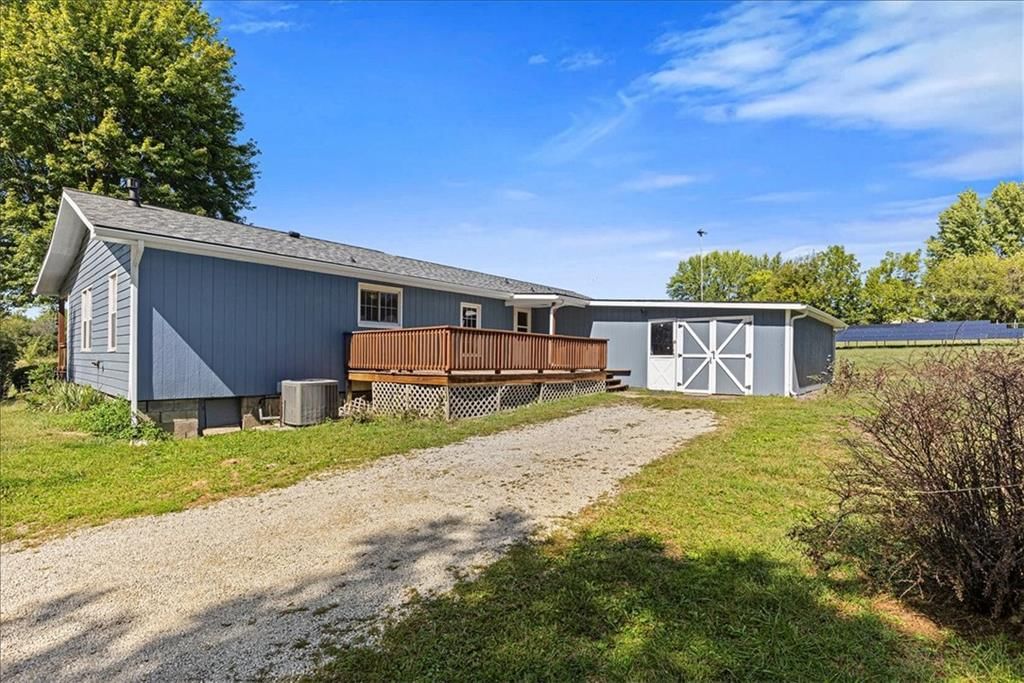 1143 NE Highway 69 N/A — photo 36