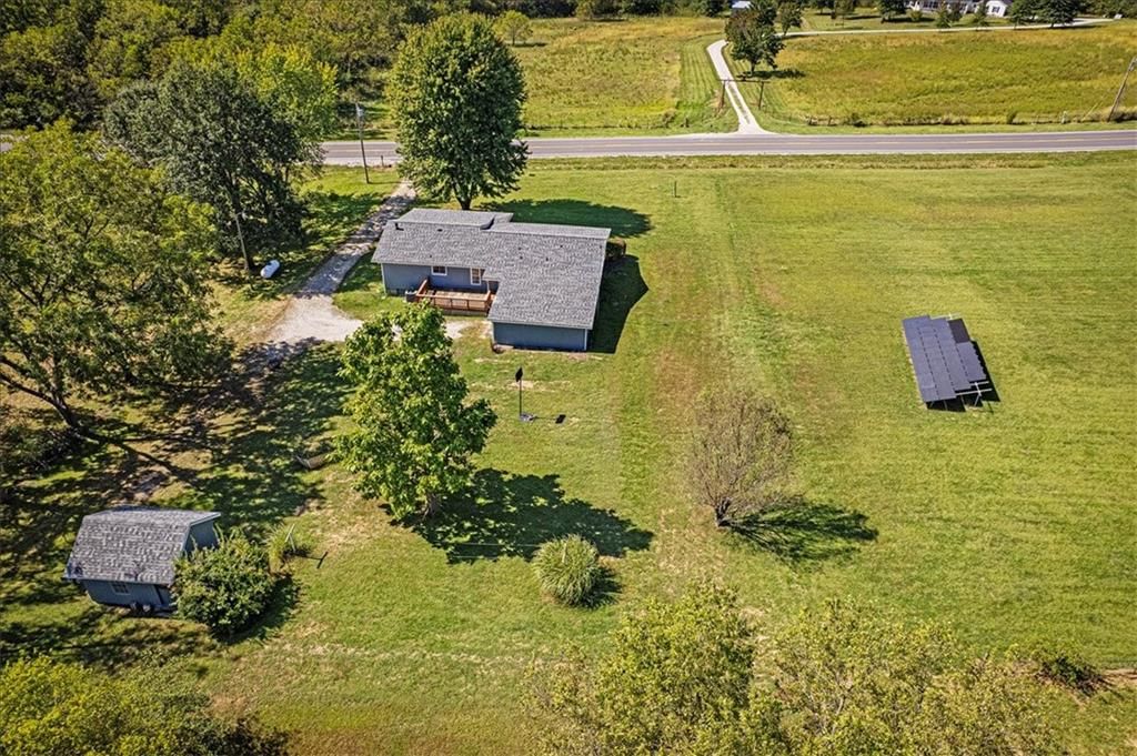 1143 NE Highway 69 N/A — photo 43