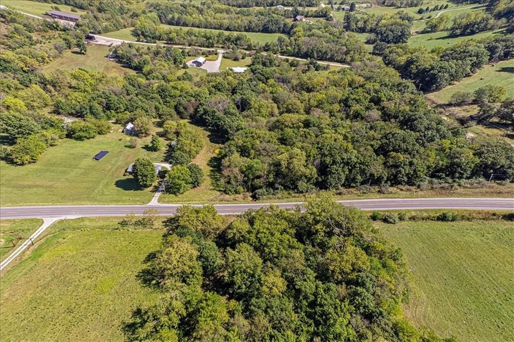 1143 NE Highway 69 N/A — photo 45