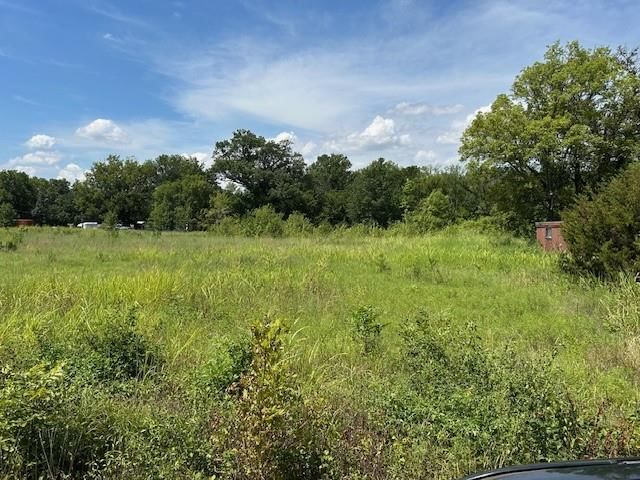 685 Walnut Street — photo 2