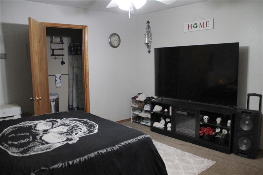 2330 Briggs Ave Avenue — photo 12