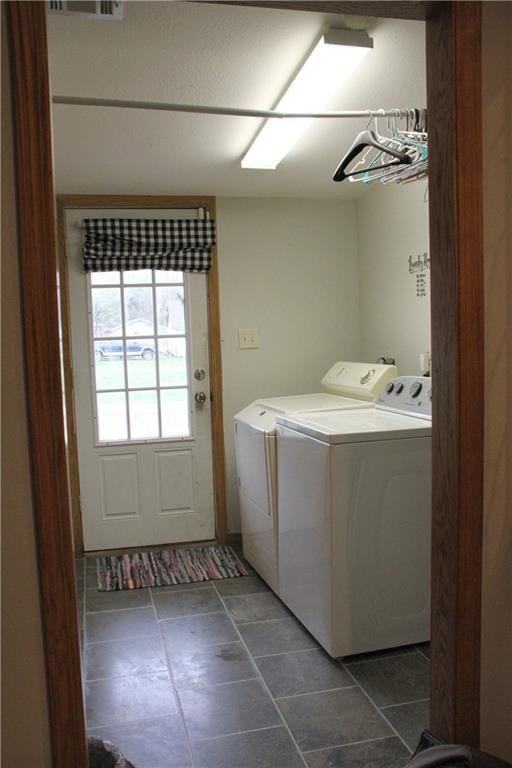2330 Briggs Ave Avenue — photo 21
