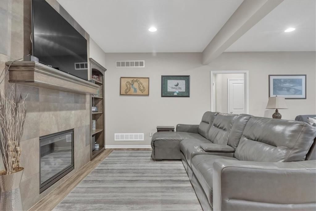 10949 S Wrangler Street — photo 29
