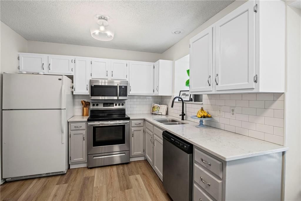 12926 W 108th Street — photo 11