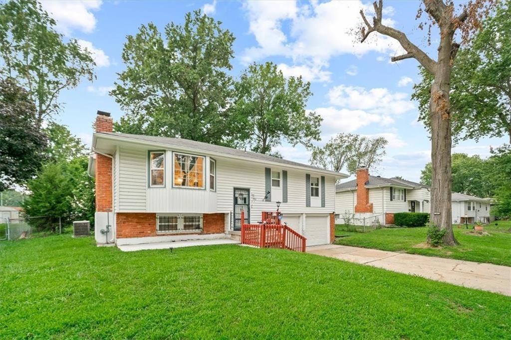 7701 E 90th Terrace — photo 8