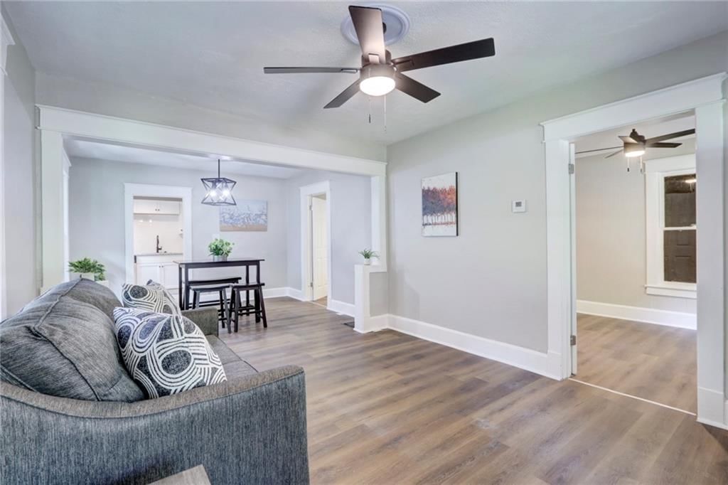 212 S Huttig Avenue — photo 6