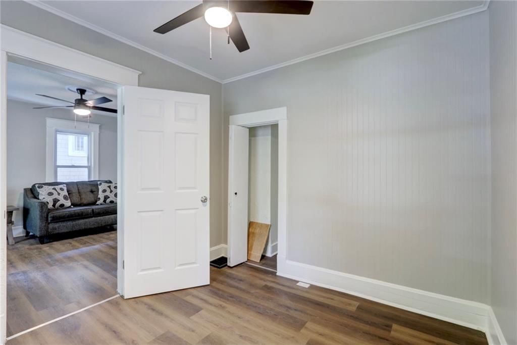 212 S Huttig Avenue — photo 17